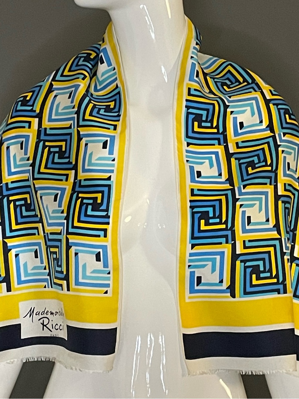 Vintage Nina Ricci Mademoiselle Ricci Silk Scarf 10 x 44 Mint Condition - Picture 2 of 5